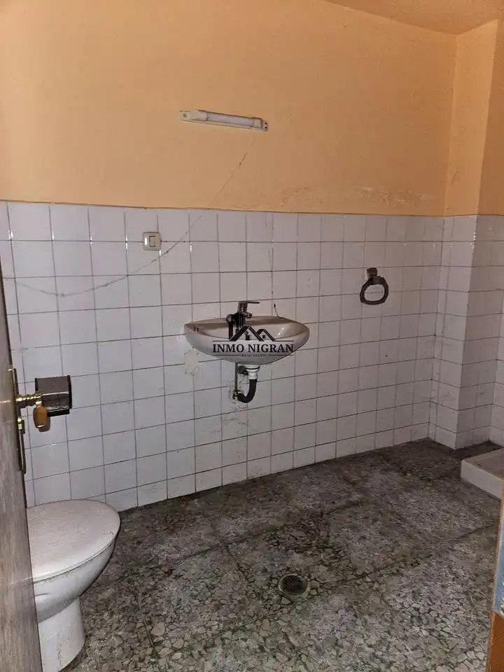 Local comercial de lloguer a Rúa López Mora, imagen 12