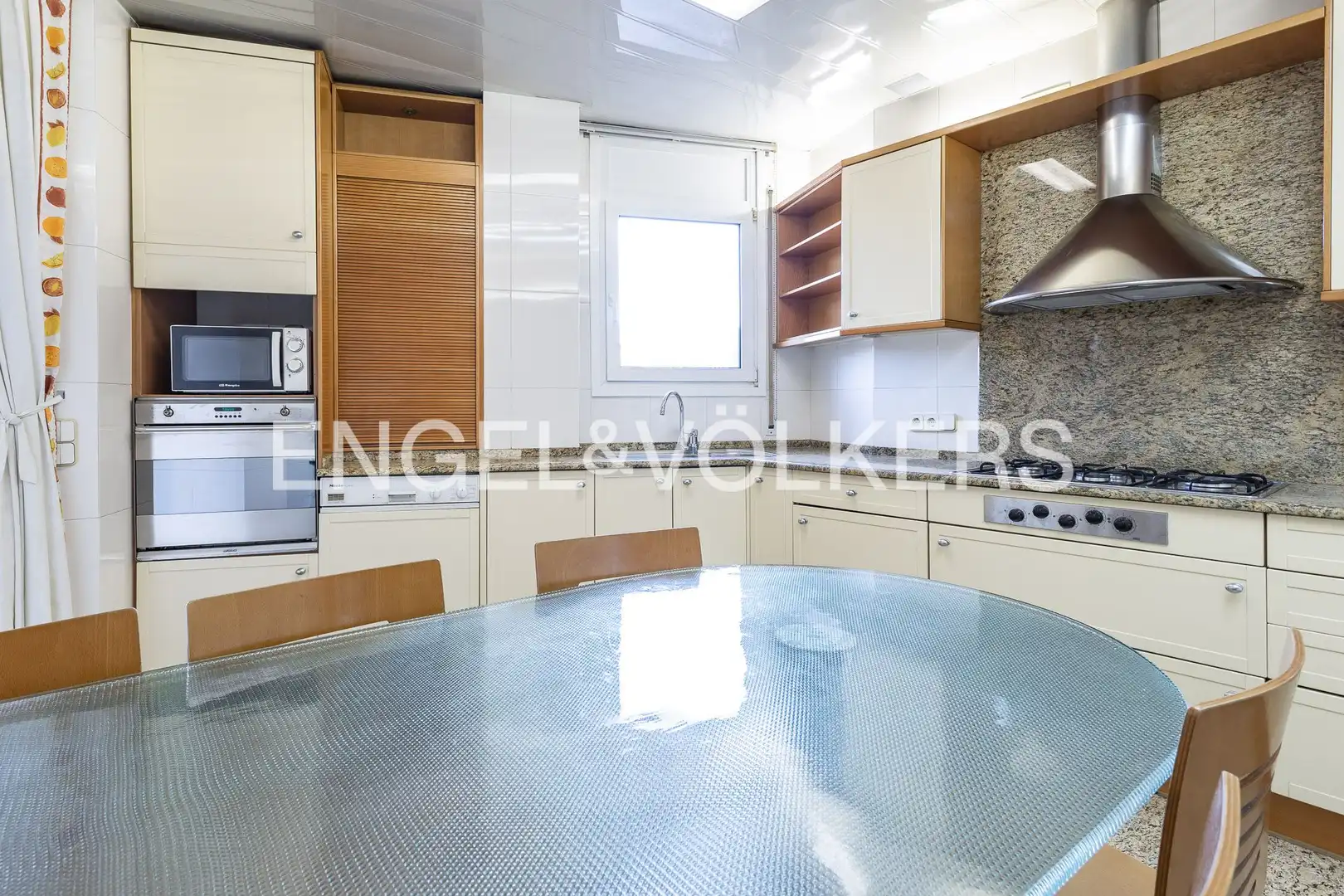Cocina de Piso en venta en Barcelona con Aire acondicionado, Calefacción y Terraza