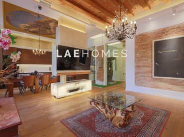 Appartamento con balcone in vendita a Ronda Universidad
