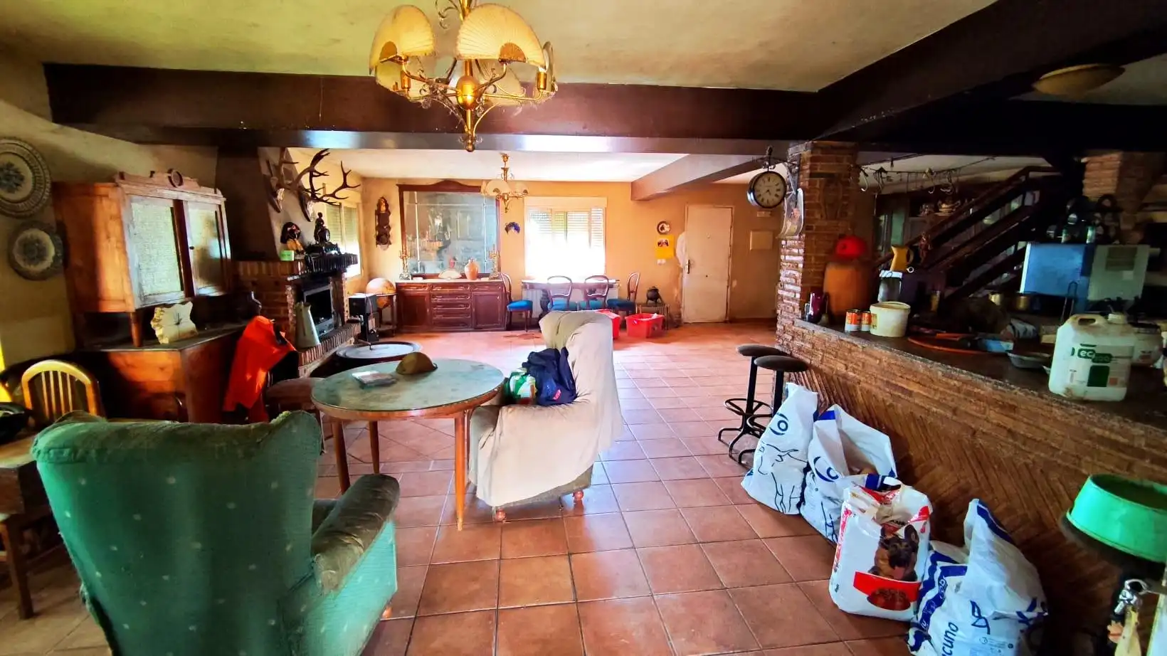 Sala de estar de Finca rústica en venta en Carcaboso con Aire acondicionado, Calefacción y Jardín privado