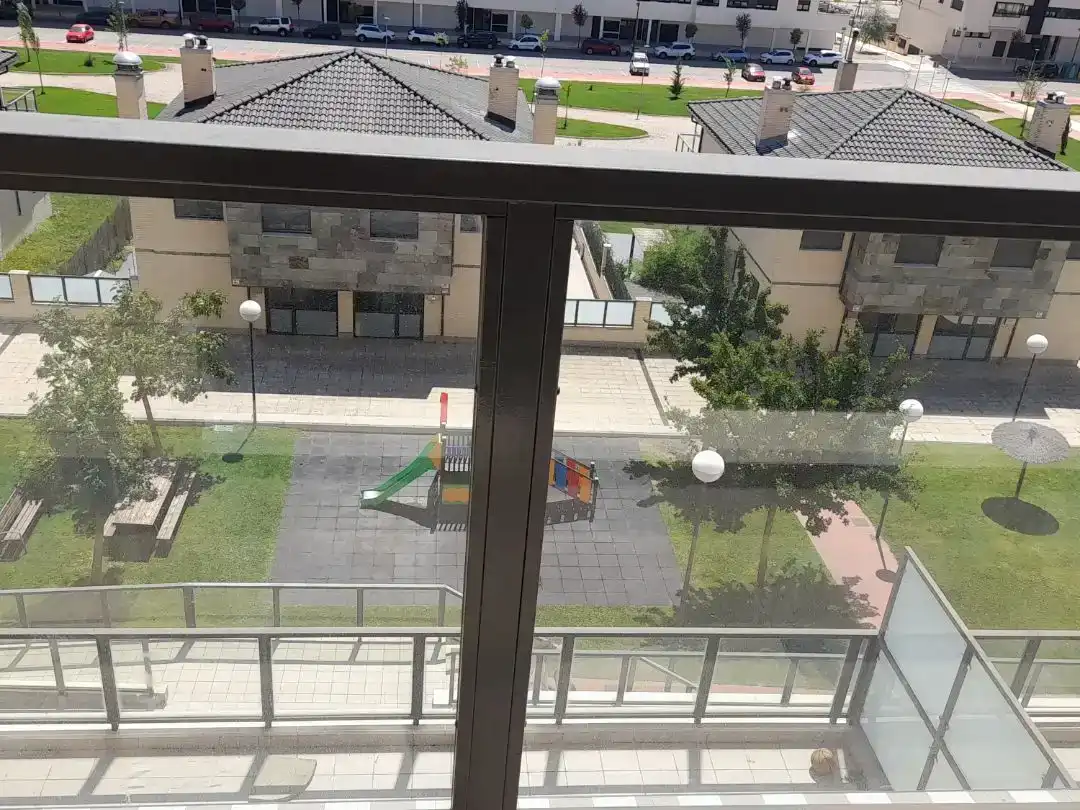 Terraza de Piso para compartir en Soria Capital  con Jardín privado, Trastero y Piscina