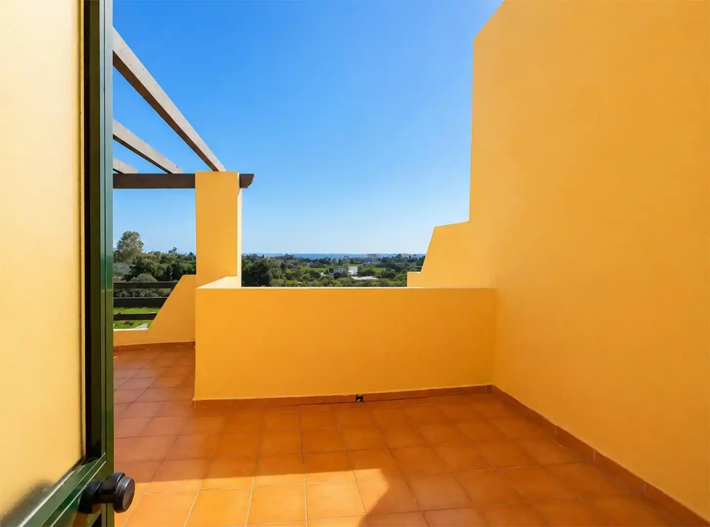 Terraza de Dúplex en venta en Estepona con Piscina