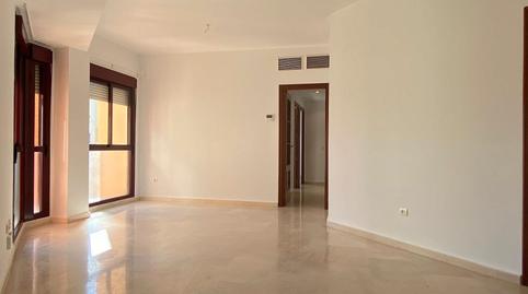 Photo 4 of Flat to rent in Calle Olimpo, Cavaleri, Sevilla