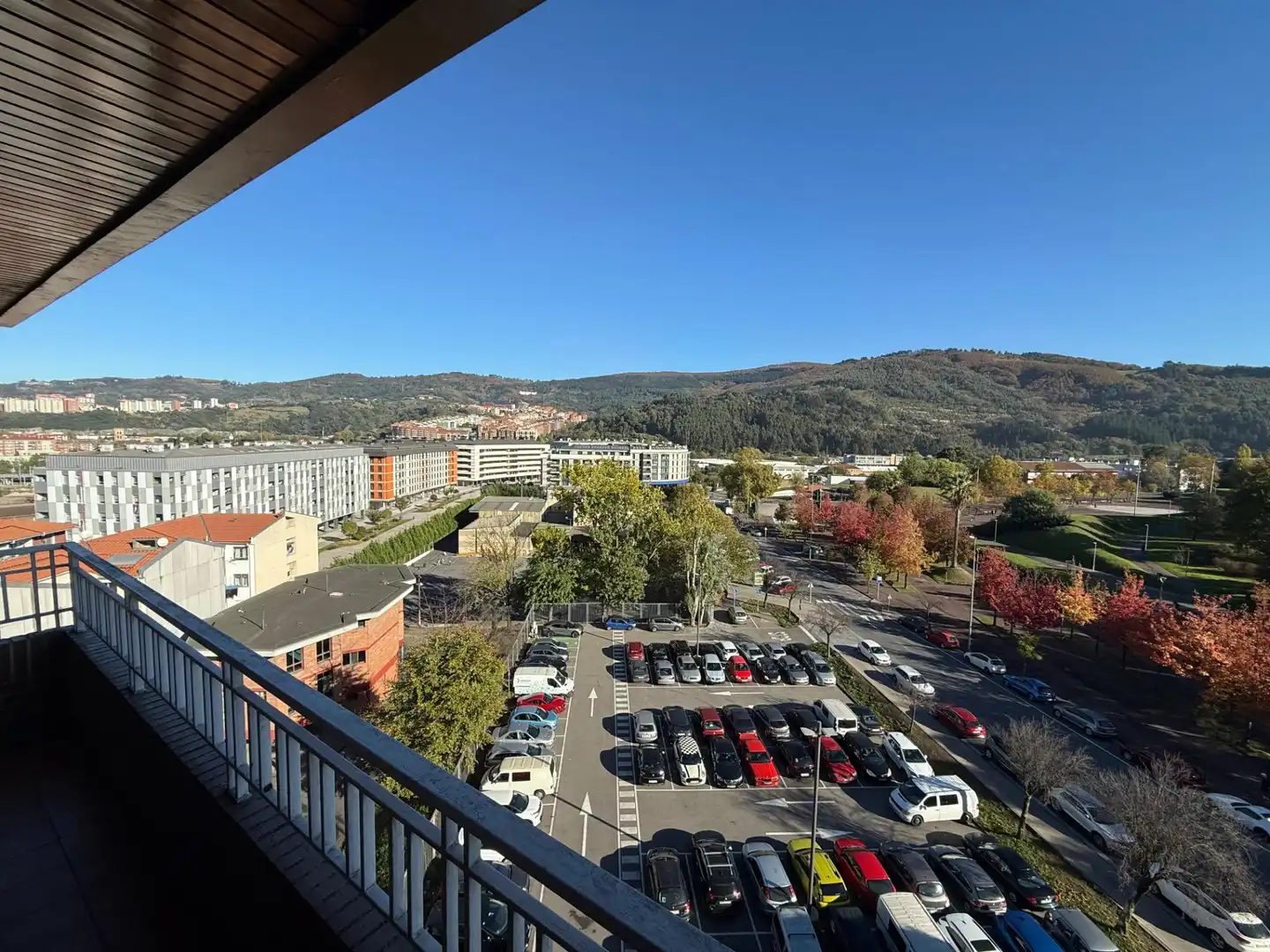 Parking de Piso en venta en Basauri  con Calefacción, Trastero y Amueblado