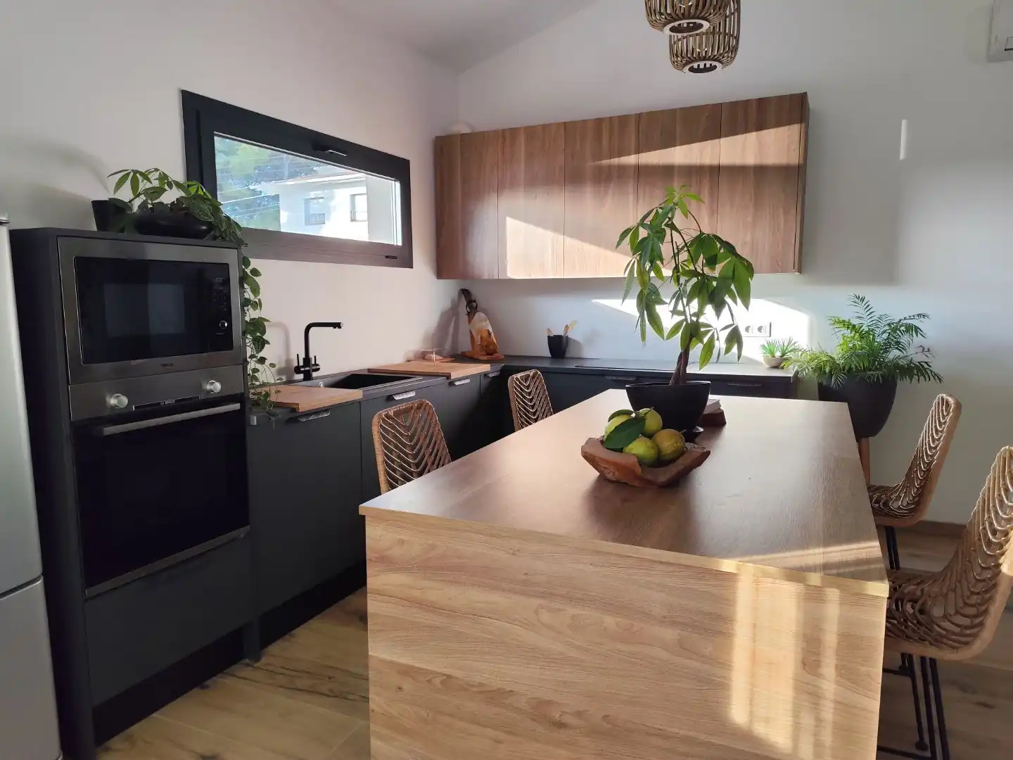Detached house with pool for sale in Calle arc de Sant Martí 14, imagen 3