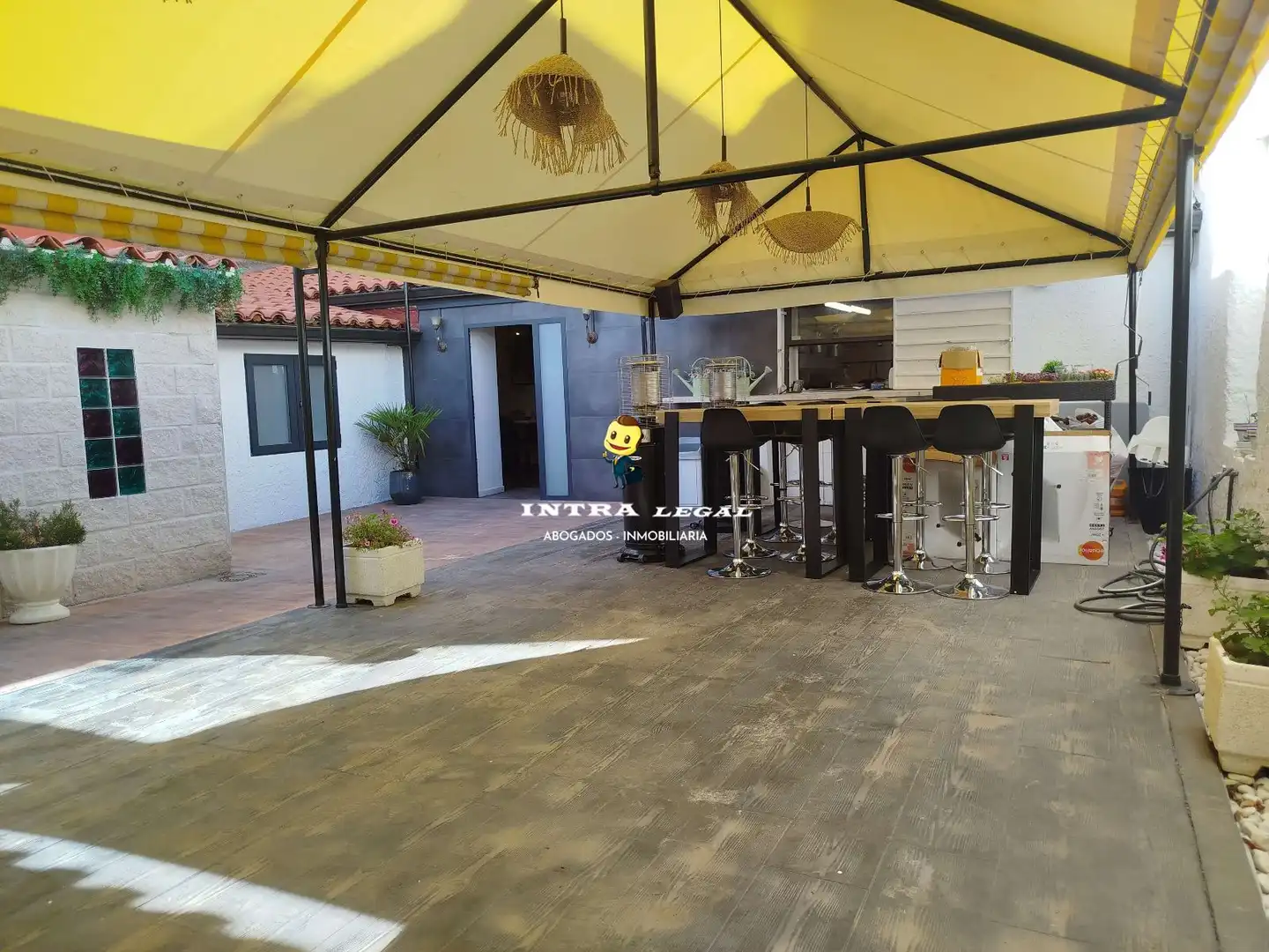 Terrasse von Geschaftsraum zur Miete in Salamanca mit Klimaanlage, Terrasse und Möbliert