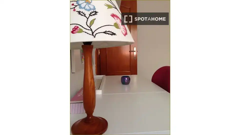 Bedroom of Flat for share in Sant Cugat del Vallès  with Air Conditioner, Terrace and Furnished