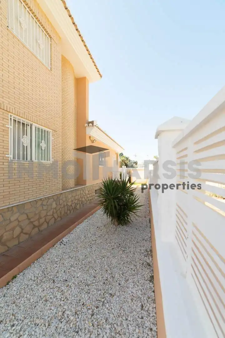 Villa mit Terrasse zum Verkauf in AVIACION (U) 1, imagen 70