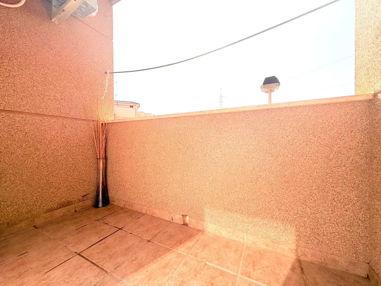 Flat with terrace to rent in Calle Milán, imagen 29