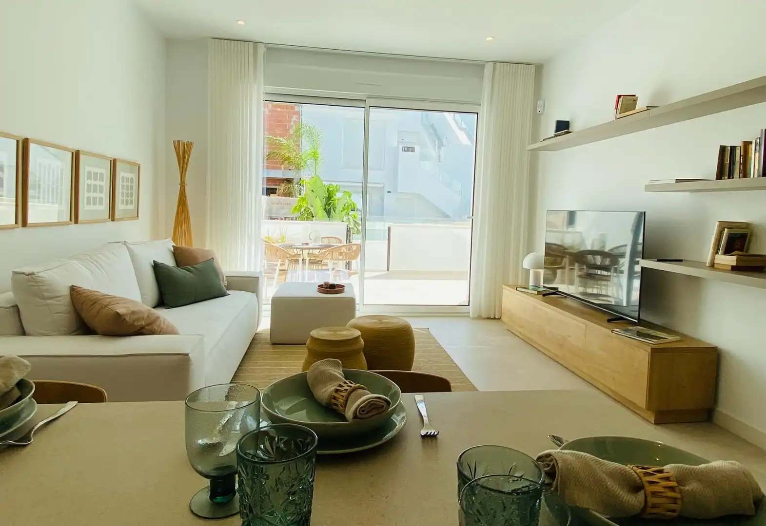 Sala d'estar de Casa o xalet en venda en Pilar de la Horadada amb Aire condicionat, Jardí privat i Terrassa