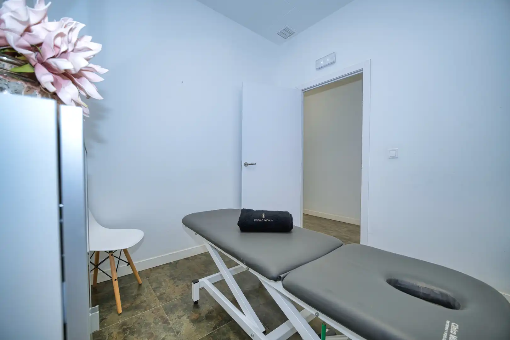 Habitación de Local en traspaso en Valencia con Aire acondicionado, Calefacción y Amueblado