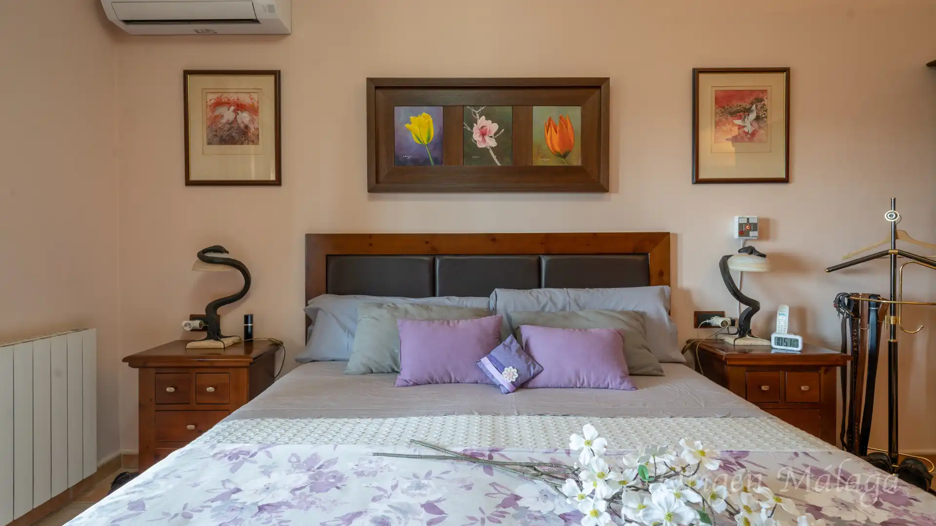 Habitación de Casa o chalet en venta en Alhaurín de la Torre con Aire acondicionado, Calefacción y Jardín privado