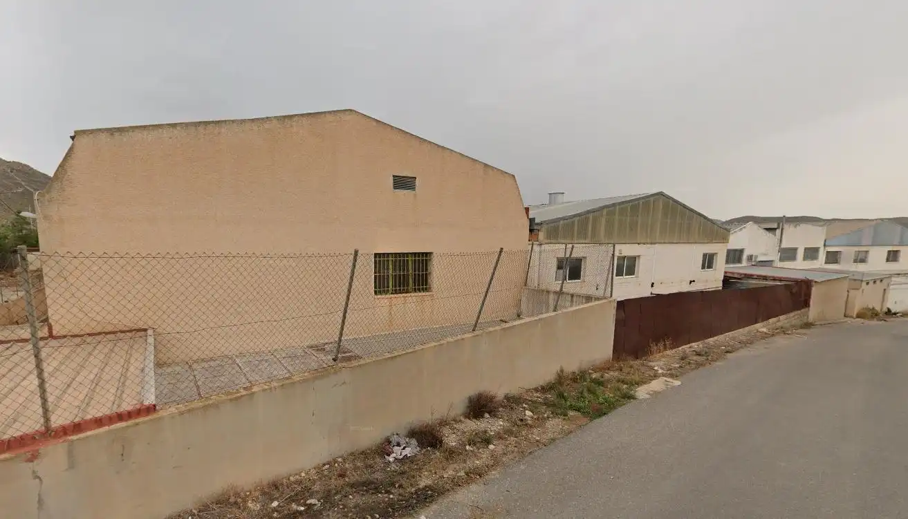 Nave industrial en venta en ALEMANIA 117