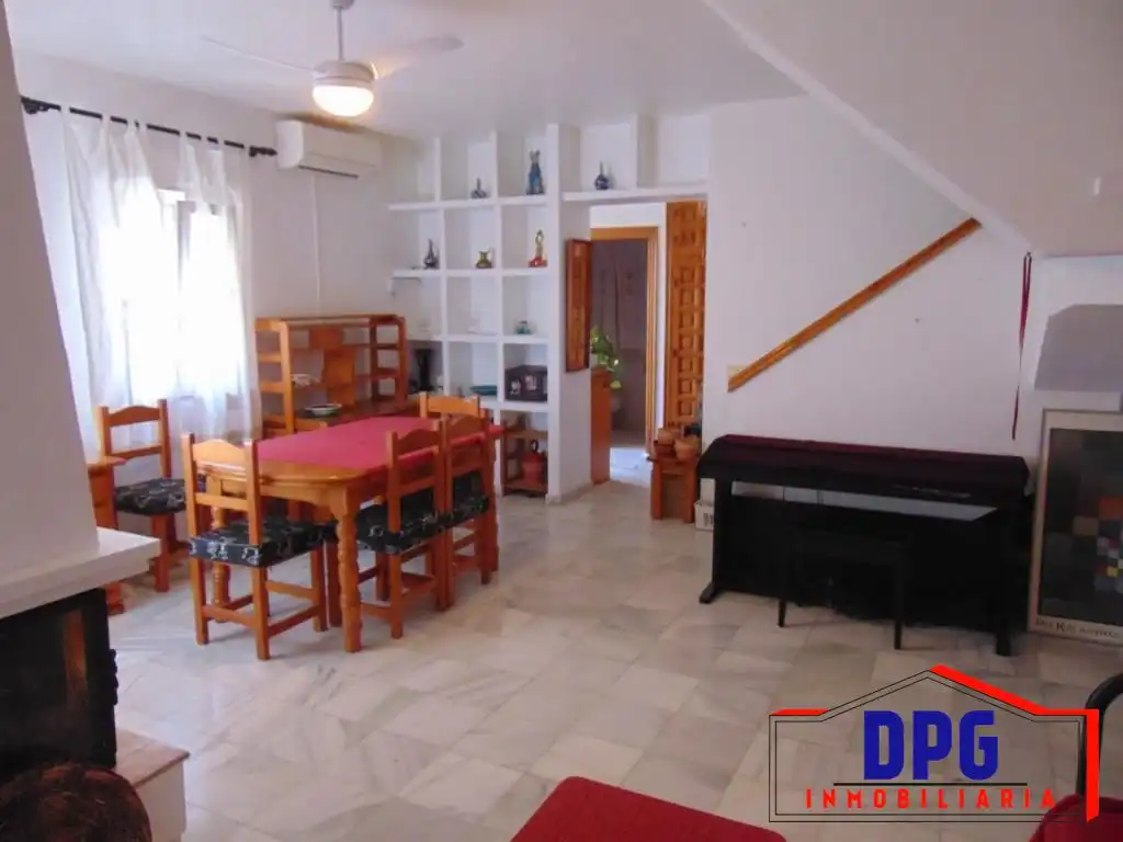 Comedor de Dúplex en venta en Garrucha con Aire acondicionado, Terraza y Amueblado