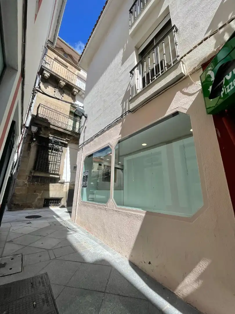 Local de lloguer a Calle Cartas, 2, Centro Ciudad