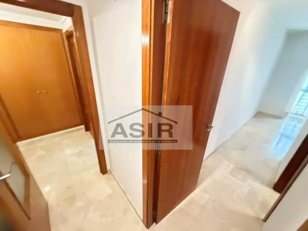 Wohnung zur Miete in Calle Cardenal Vera, Sants Patrons