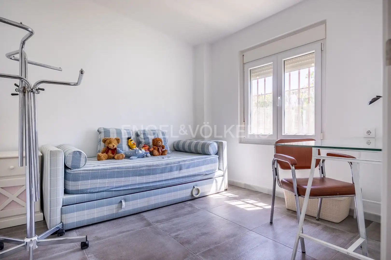 Schlafzimmer von Country house zum Verkauf in Espartinas mit Klimaanlage, Heizung und Privatgarten