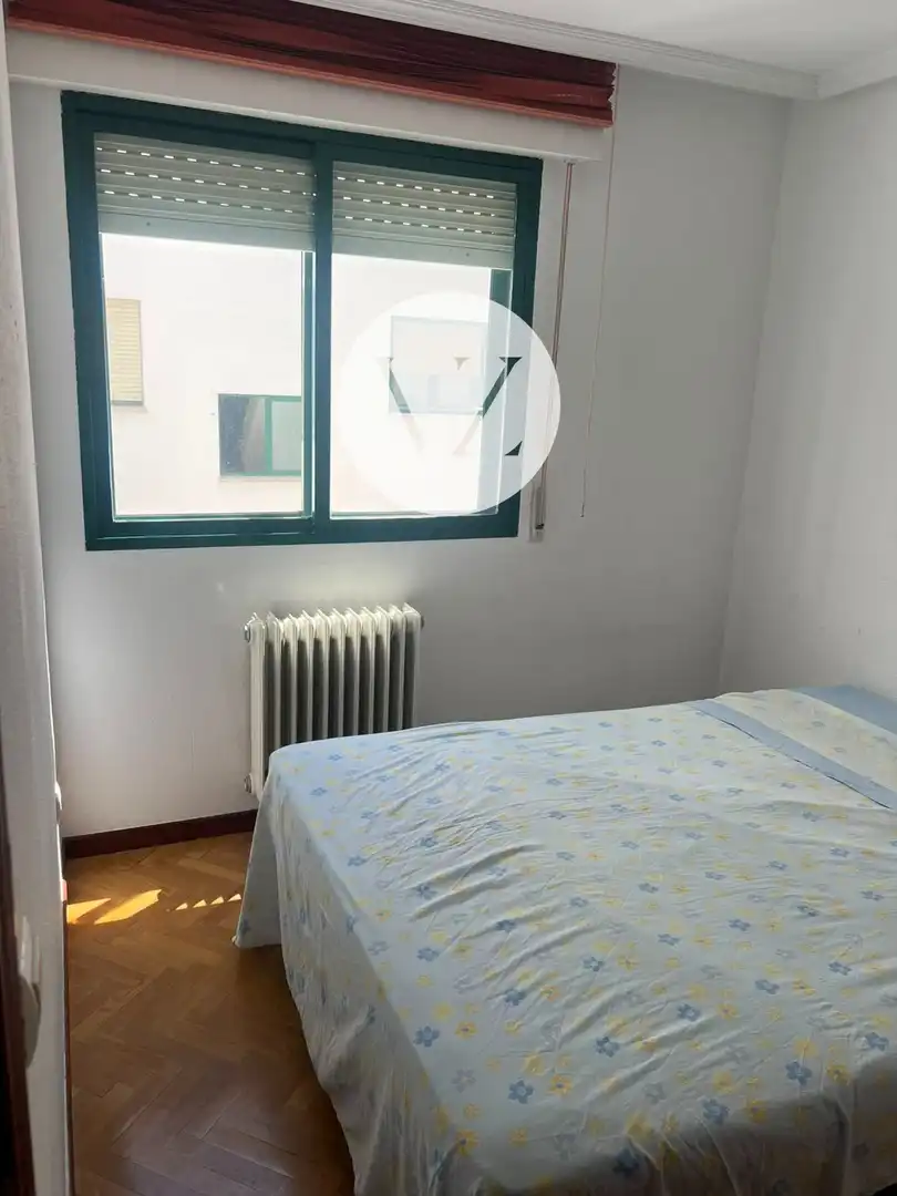 Dormitori de Pis en venda en Salamanca amb Calefacció, Moblat i Forn