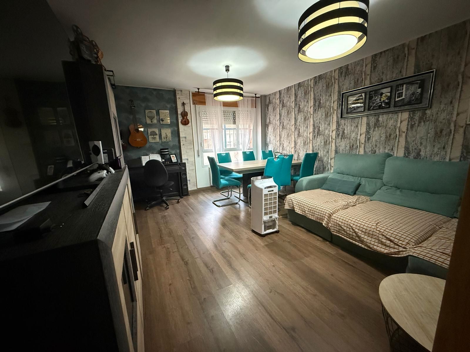 Living room of Planta baja for sale in Azuqueca de Henares  with Air Conditioner, Heating and Storage room