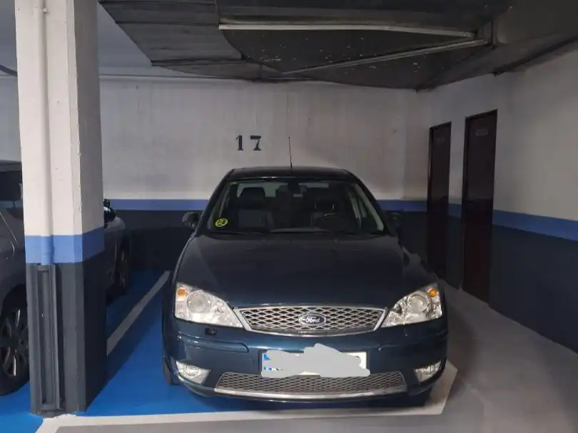 Parkplatz von Garage zur Miete in Madrid