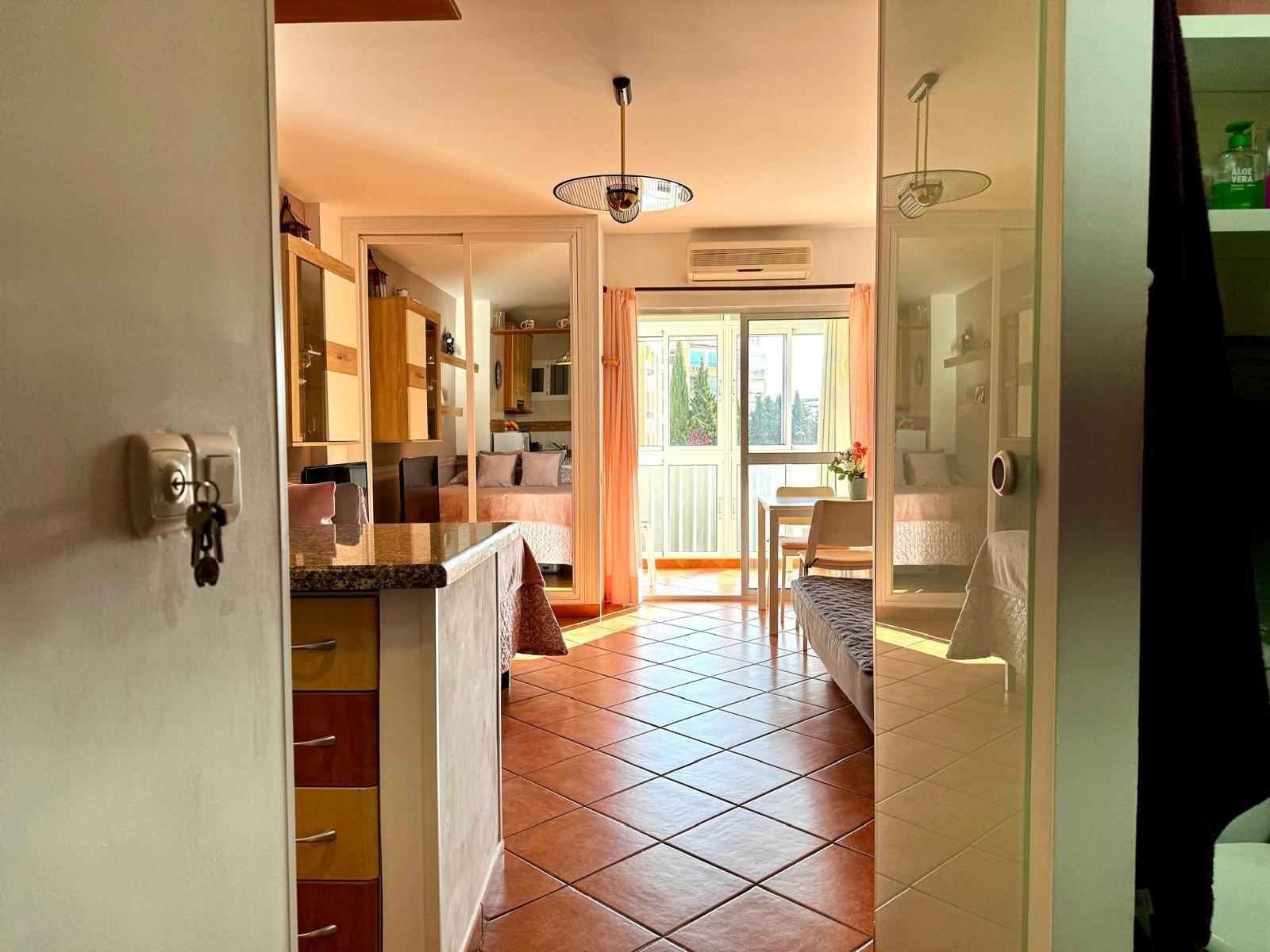 Kitchen of Study for sale in Benalmádena  with Air Conditioner, Heating and Terrace