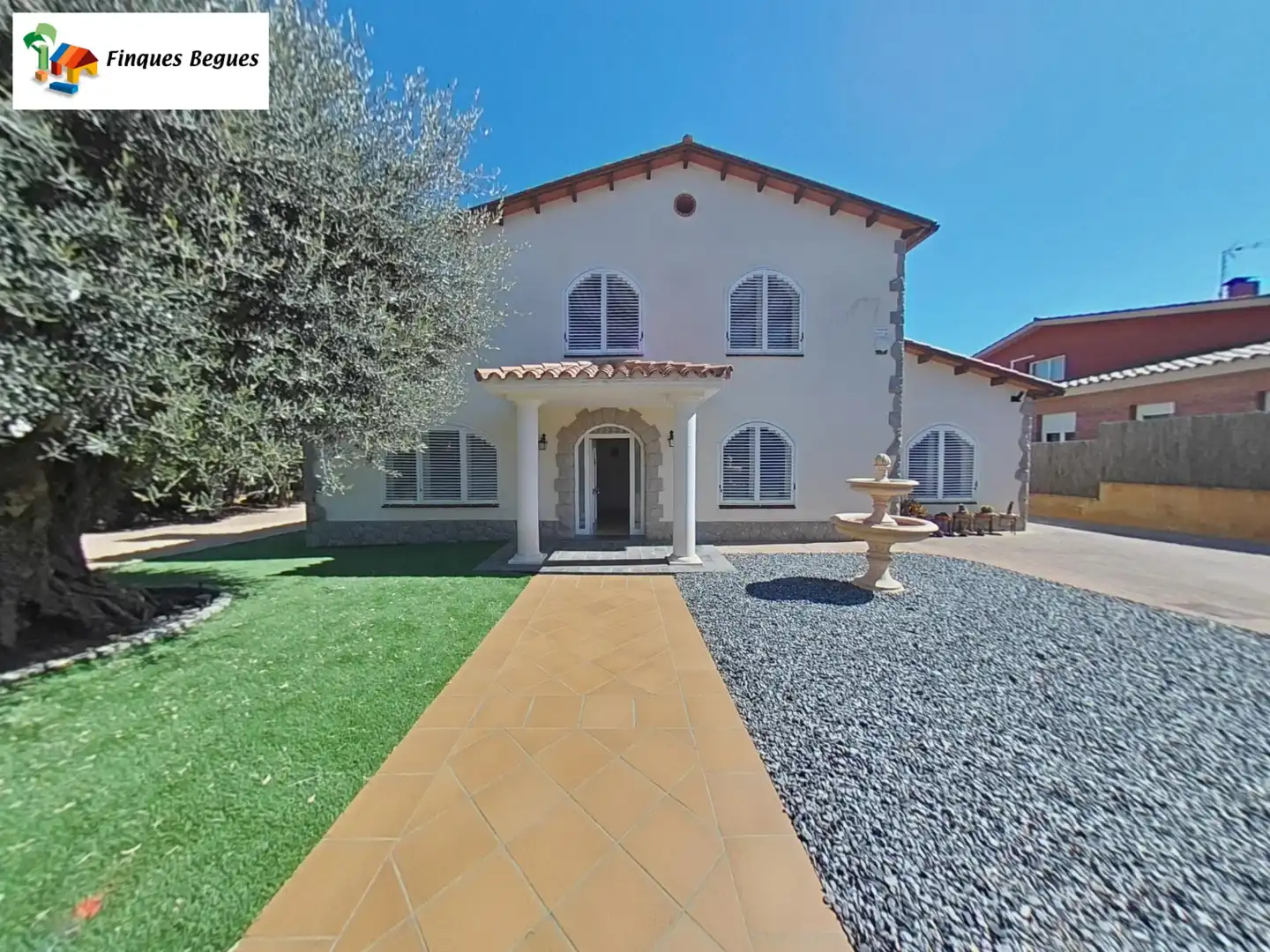 Chalet con jardín en venta en Begues