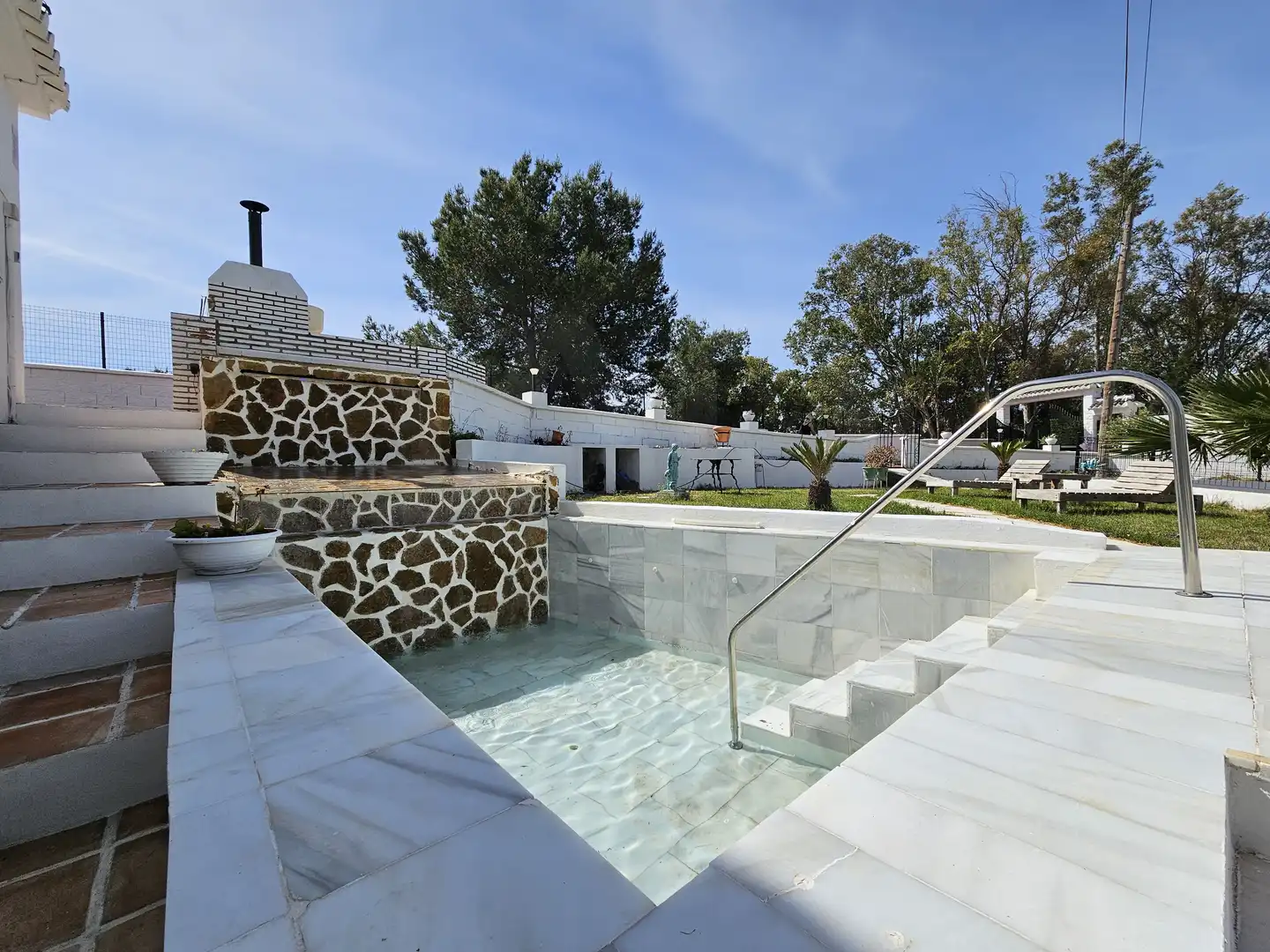 Swimming pool of Houses for sale in Almuñécar  with Air Conditioner, Terrace and Swimming Pool