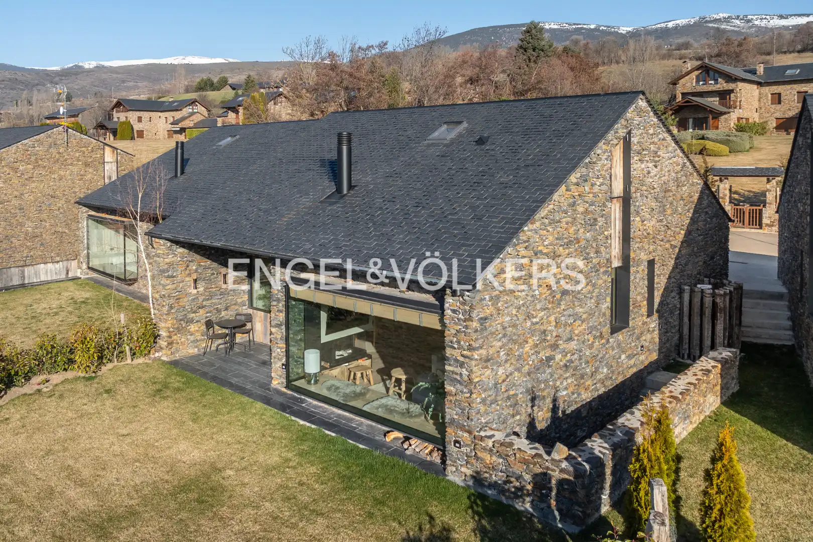 Exterior view of Houses for sale in Ger  with Heating, Private garden and Parquet flooring
