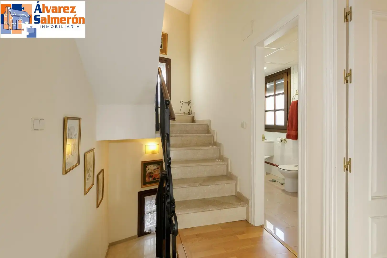 Casa aparellada amb jardí en venda a DEL CHAPIZ, imagen 8