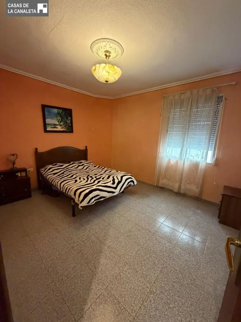 Habitación de Piso en venta en Mislata con Balcón