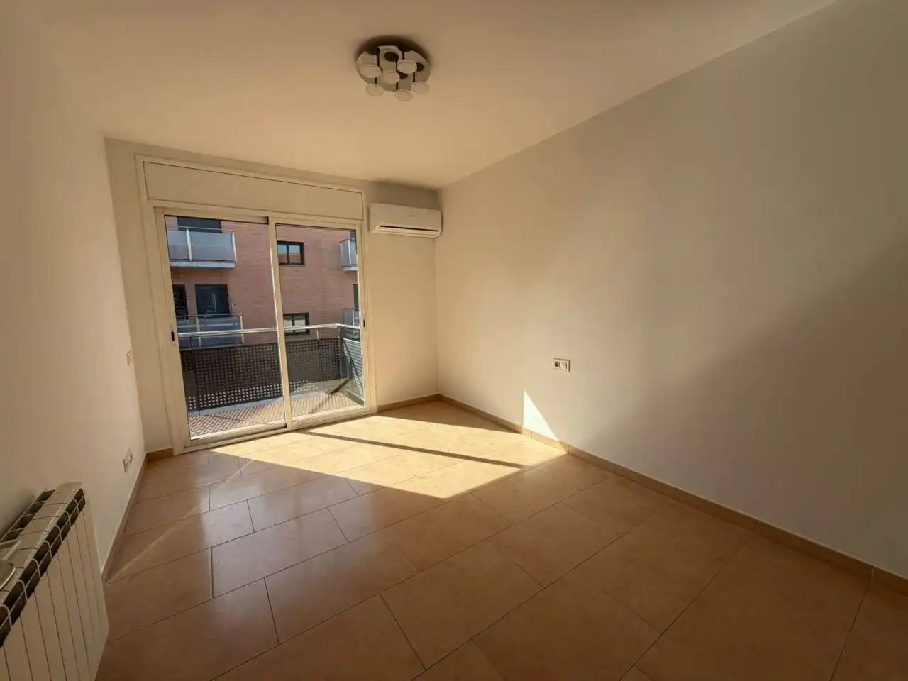 Balcony of Detached homes for rent in Can Bassa