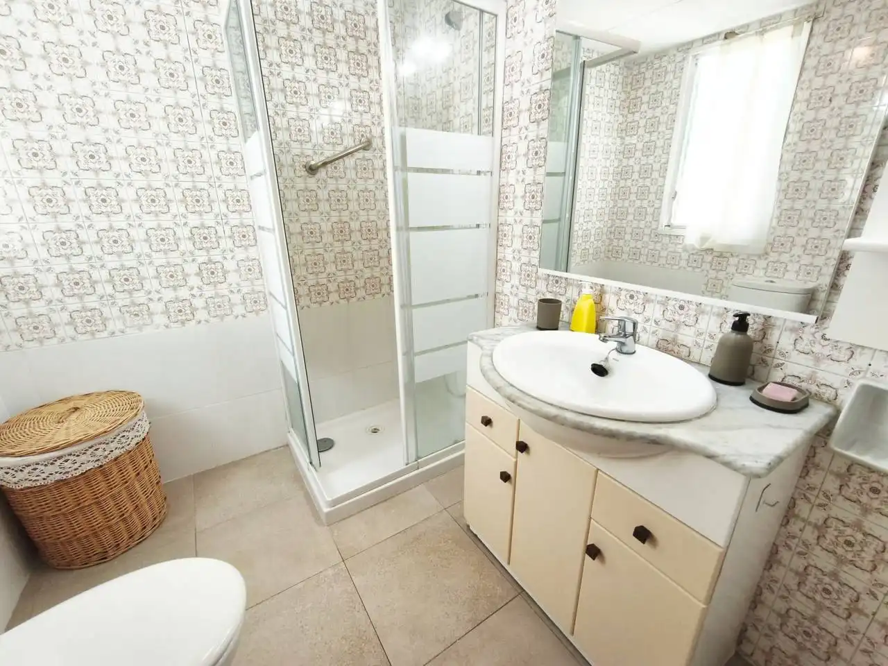 Baño de Piso en venta en Calafell con Aire acondicionado, Terraza y Alarma