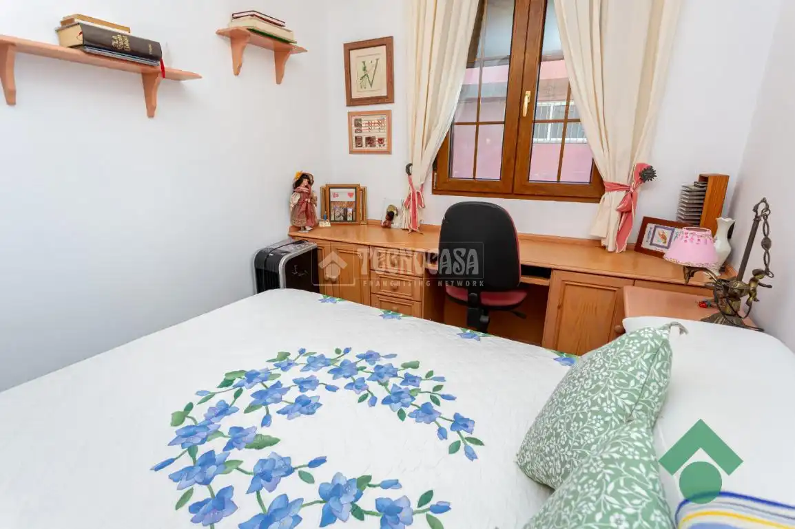 Habitación de Casa o chalet en venta en Algeciras con Terraza