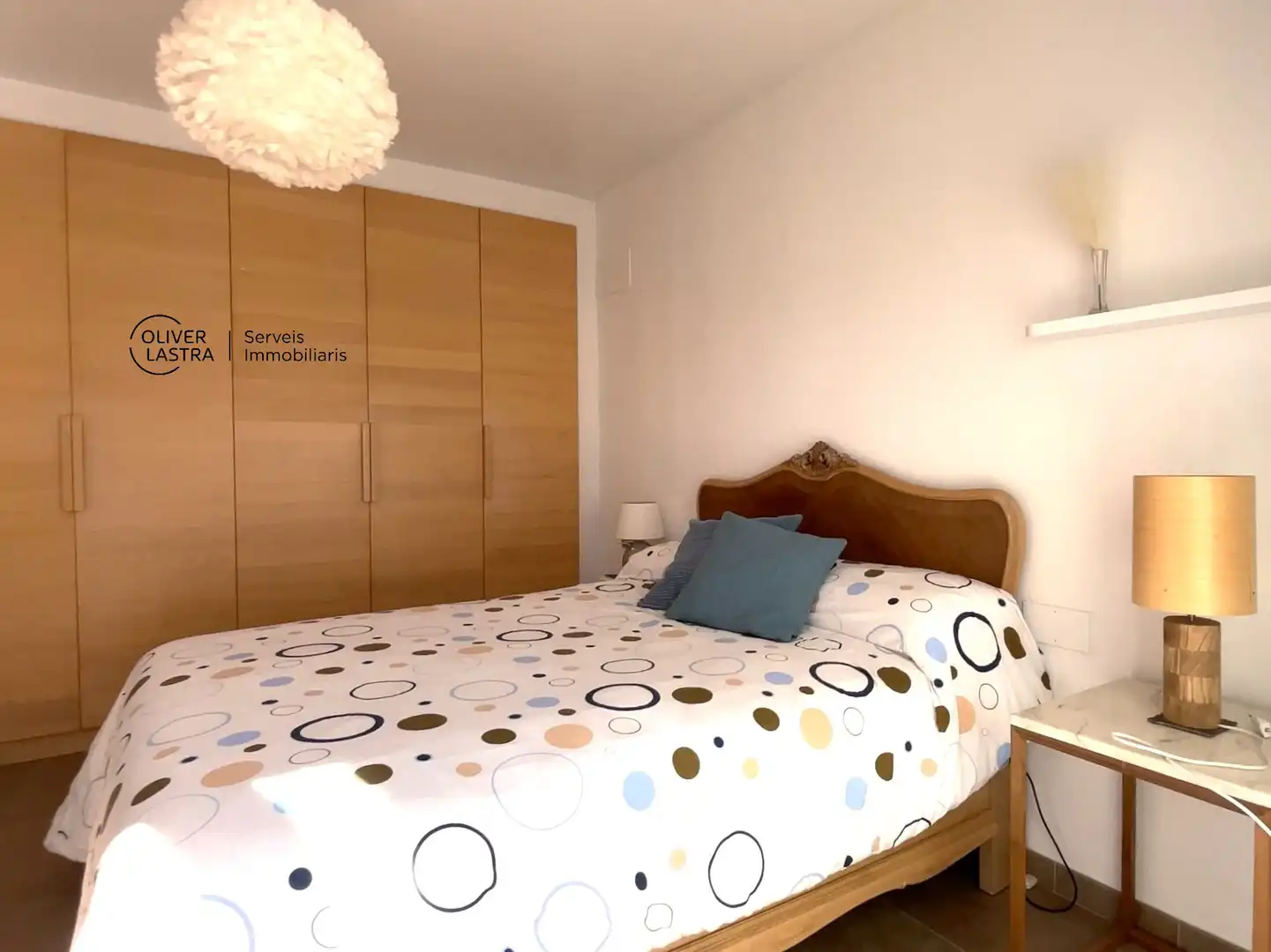 Habitación de Casa o chalet en venta en Corbera de Llobregat con Aire acondicionado, Calefacción y Jardín privado