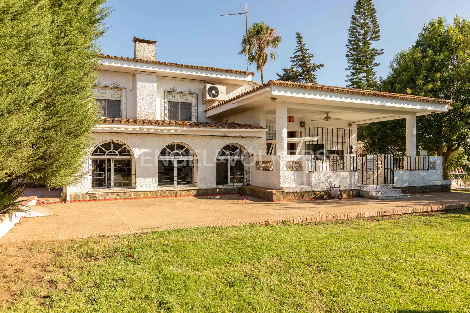 Vista exterior de Finca rústica en venta en El Rompido con Aire acondicionado, Calefacción y Jardín privado