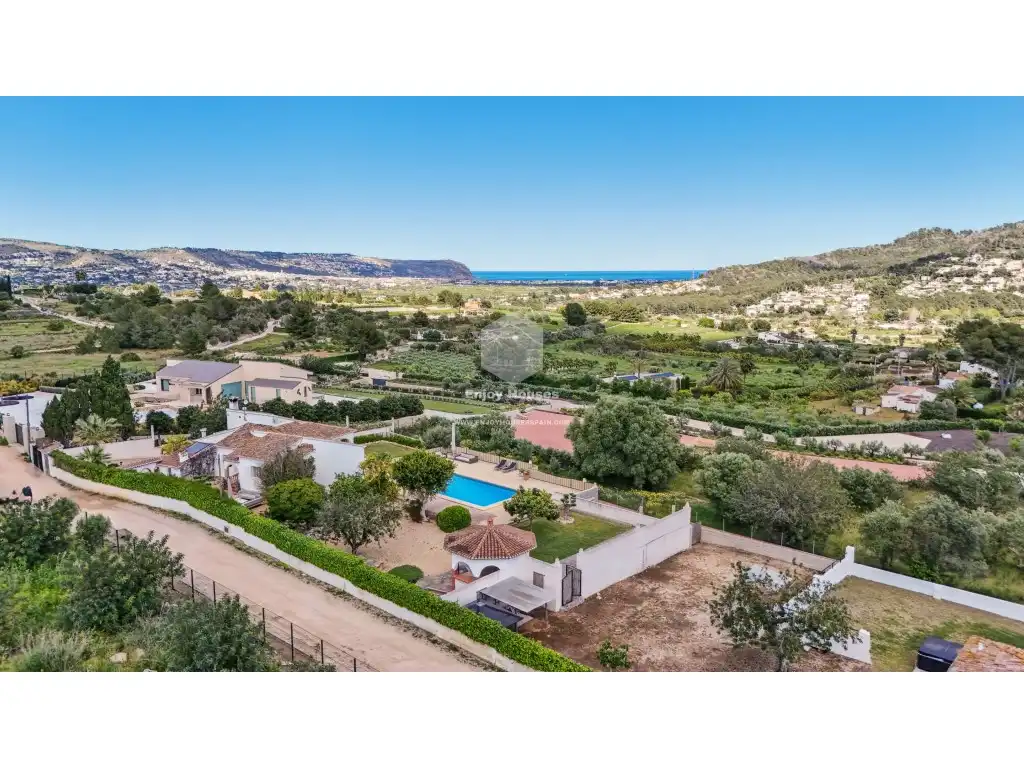 Houses for sale in Camino Tarraulla, Partides comunes - Adsubia