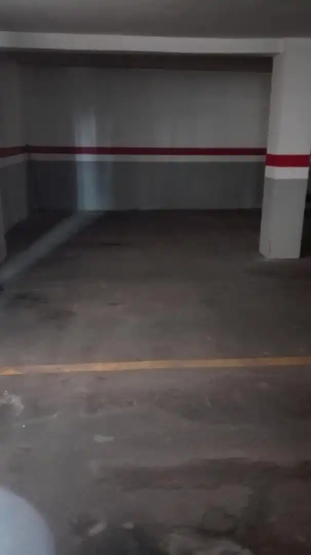 PARKINGS 2 SOLO PARA FAMILIA  2 trasteros., imatge 3