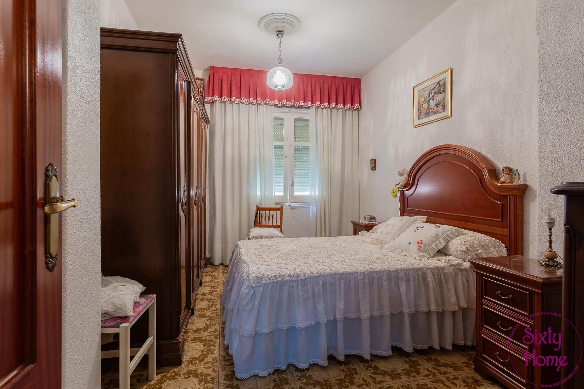 Bedroom of Flat for sale in  Huesca Capital  with Heating and Balcony