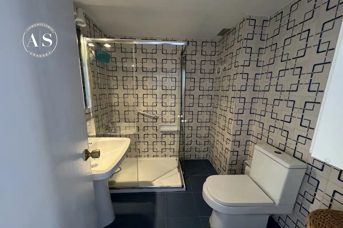 Bathroom of Flat for sale in Málaga  with Terrace