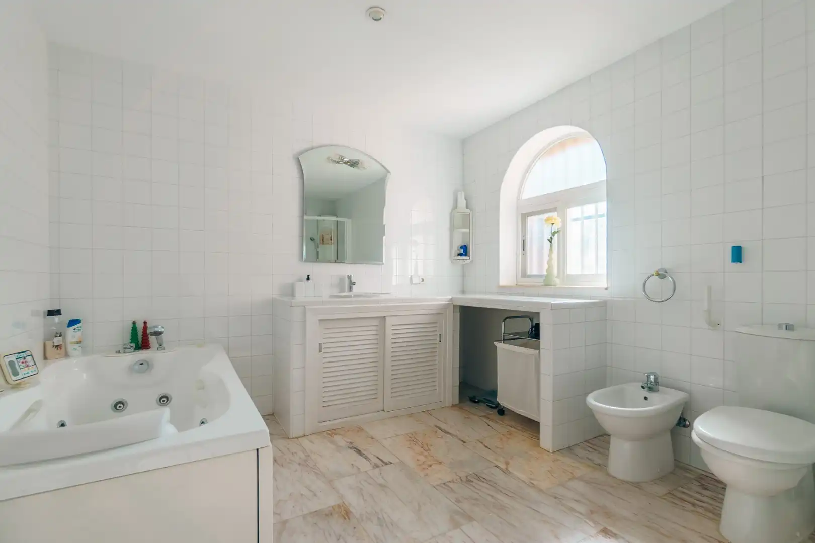 Badezimmer von Haus oder Chalet zum Verkauf in L'Alfàs del Pi mit Schwimmbad