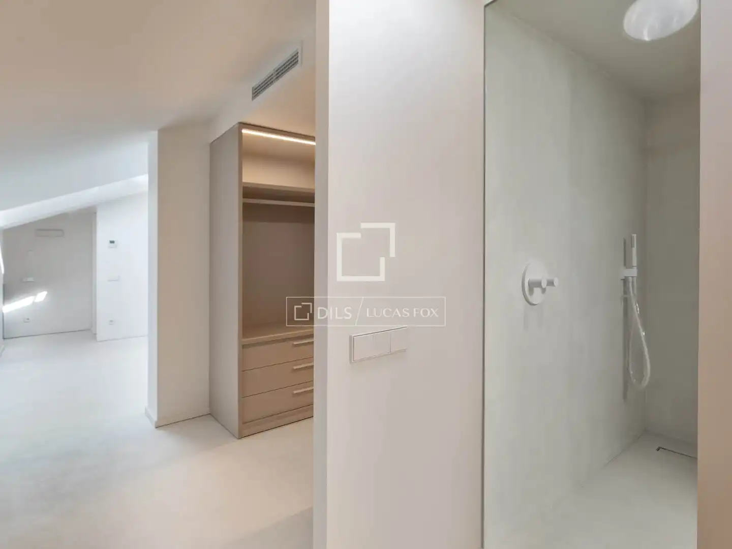 Habitación de Ático en venta en Girona con Aire acondicionado y Calefacción