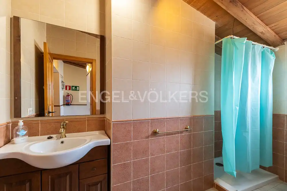 Baño de Casa o chalet en venta en El Palomar con Aire acondicionado, Calefacción y Terraza