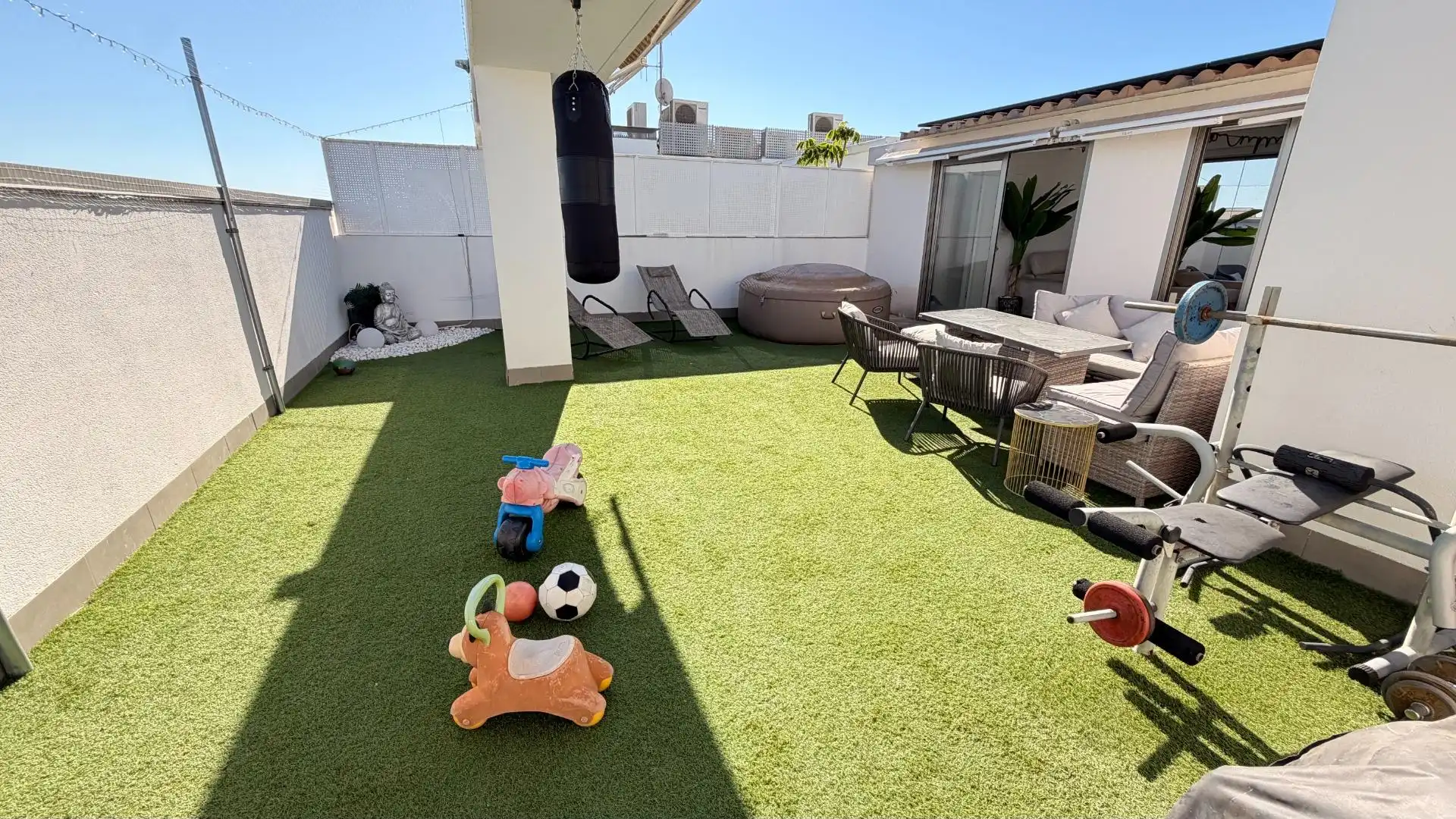 Terrasse von Dachboden zum Verkauf in Elche / Elx mit Heizung, Terrasse und Abstellraum