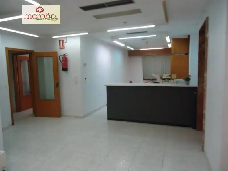 Oficina de alquiler en Elche / Elx