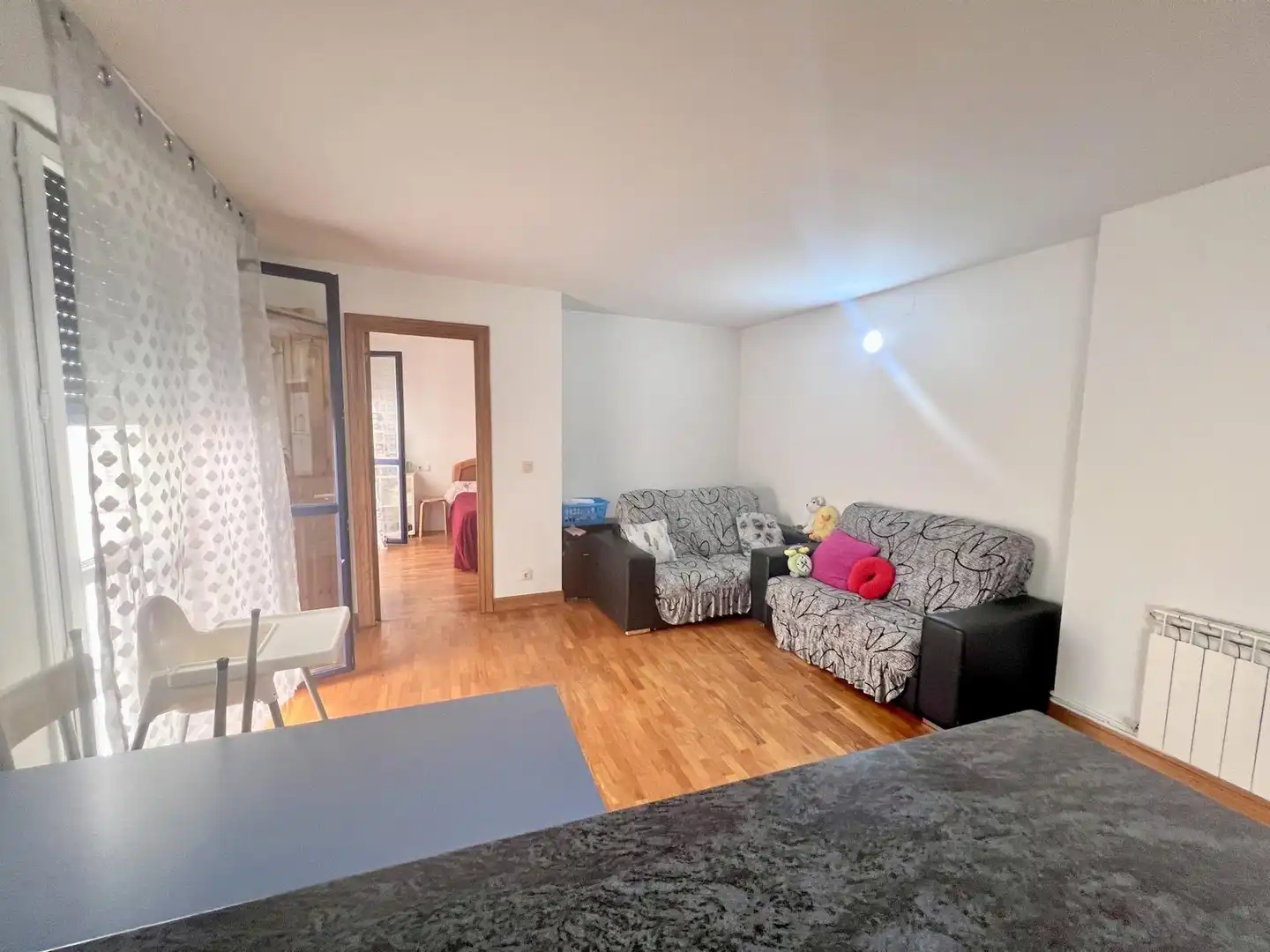 Sala d'estar de Apartament en venda en Estella / Lizarra amb Calefacció, Parquet i Moblat