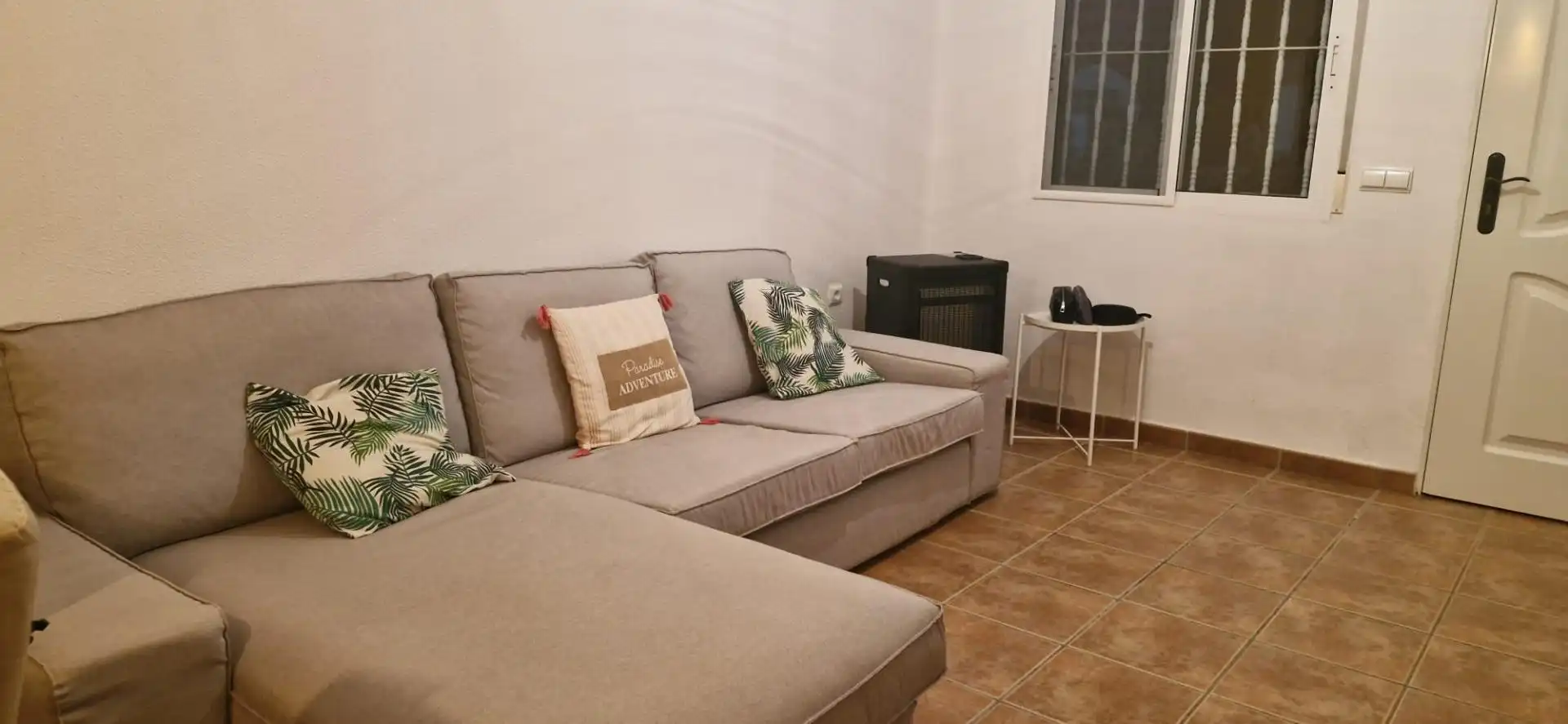 Wohnzimmer von Einfamilien-Reihenhaus zur Miete in Elche / Elx mit Privatgarten, Terrasse und Möbliert