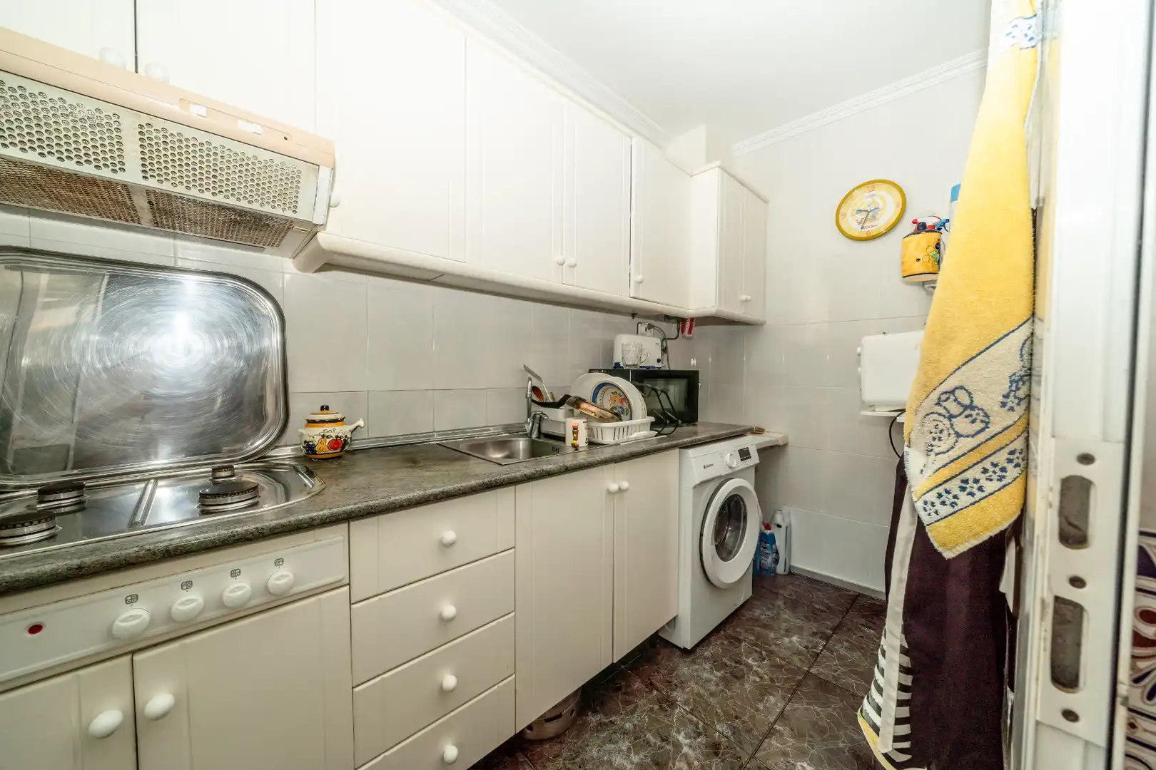 Cuina de Casa adosada en venda en San Pedro del Pinatar amb Aire condicionat, Jardí privat i Terrassa