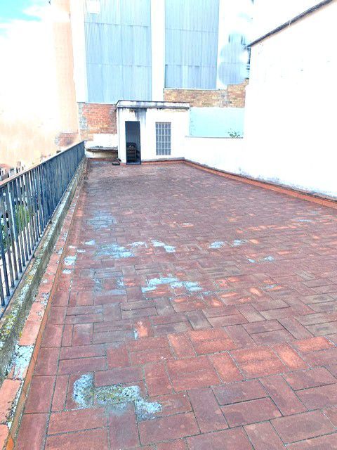 Terrassa de Local en venda en Sant Boi de Llobregat