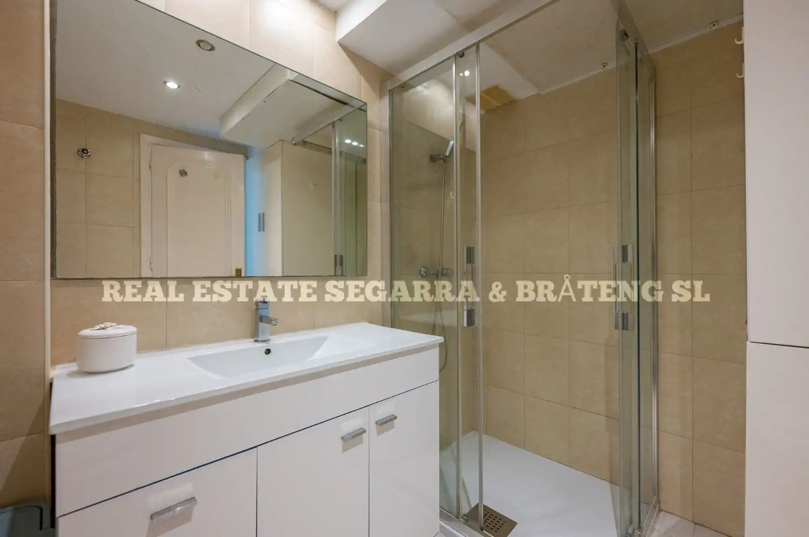 Bany de Apartament en venda en Mijas amb Aire condicionat, Terrassa i Moblat