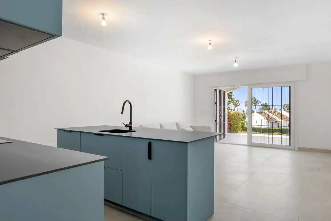 Cocina de Planta baja en venta en Marbella con Aire acondicionado, Calefacción y Terraza
